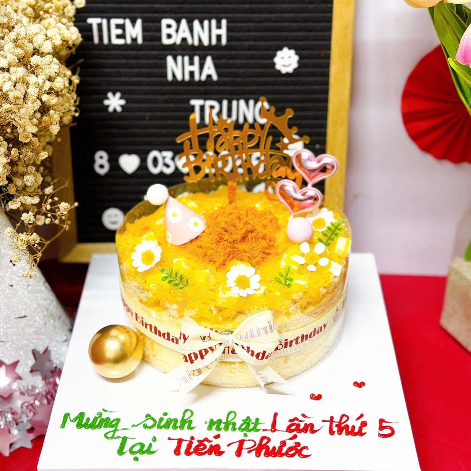 Bánh Bông Lan Trứng Muối