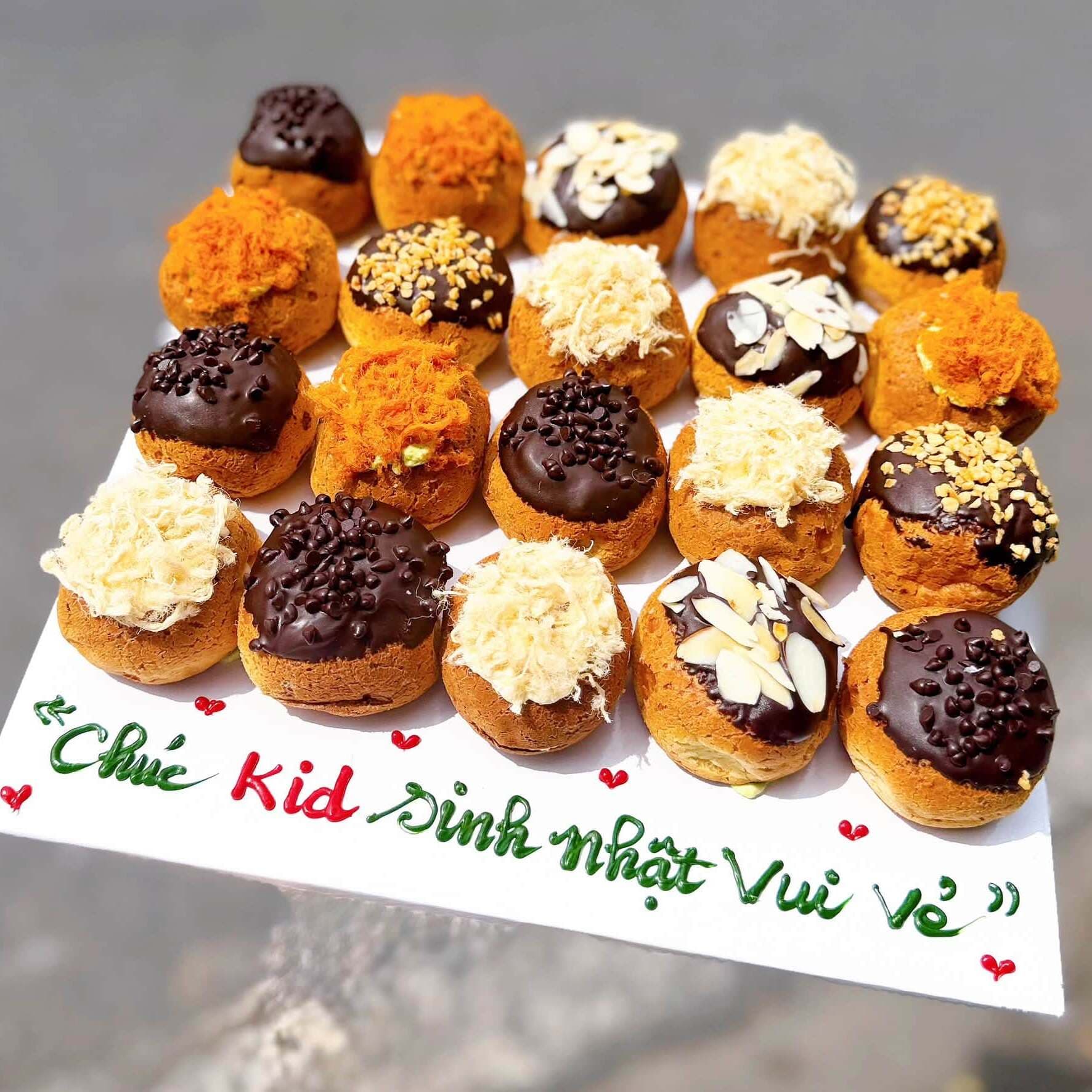 Bánh Sinh Nhật Su Kem set 20 vị Socola
