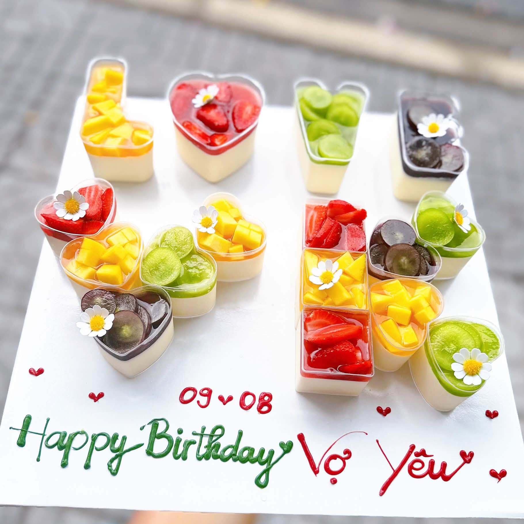 Bánh Sinh Nhật Panna Cotta chữ LOVE