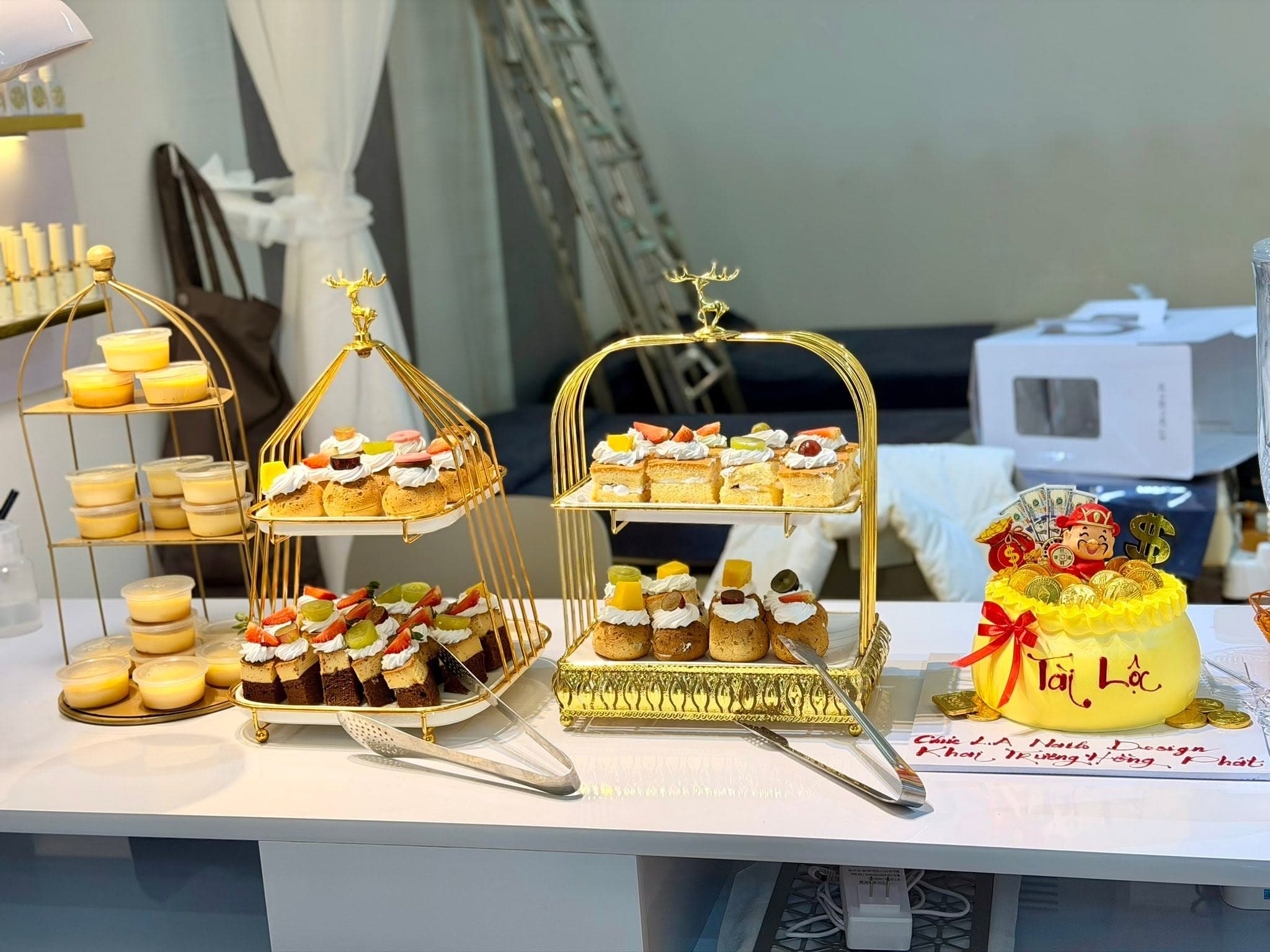 Góc bếp của Tiệm Bánh Nhà Trứng